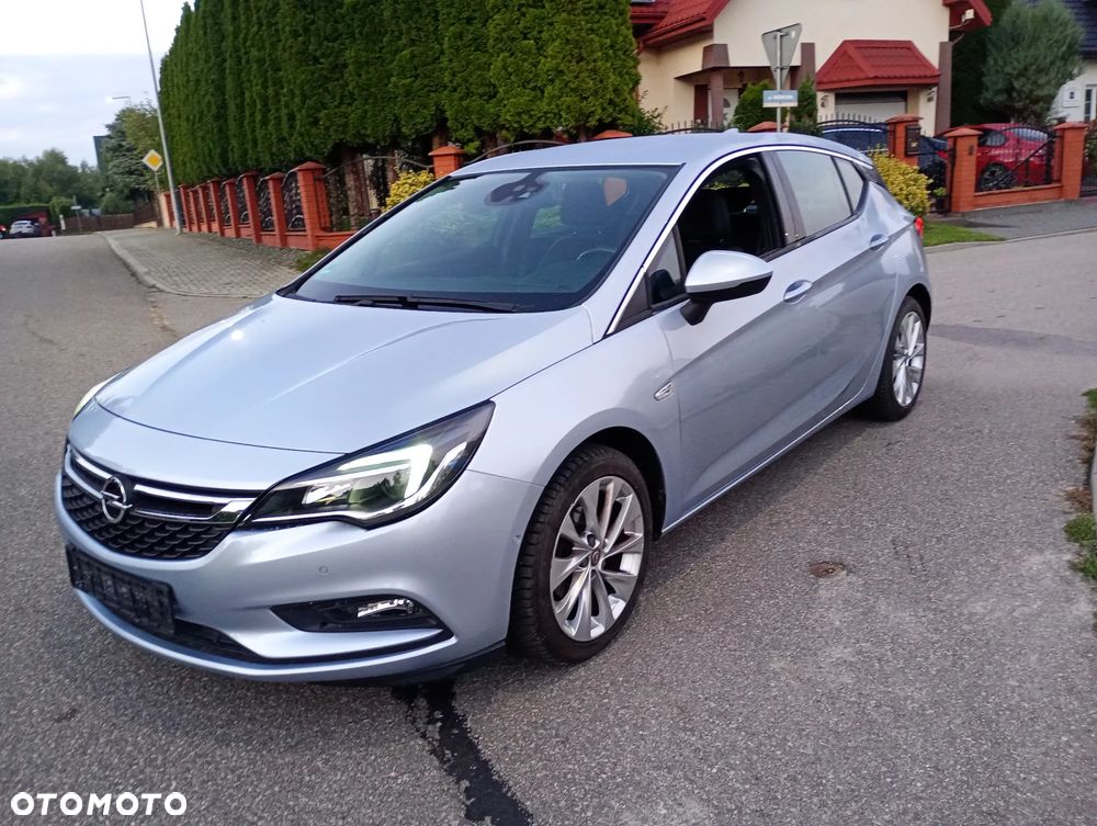 Opel Astra 1.4 T Dynamic S&S - 24