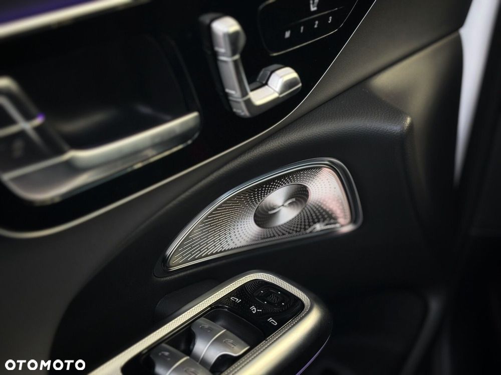 Mercedes-Benz Klasa E - 24