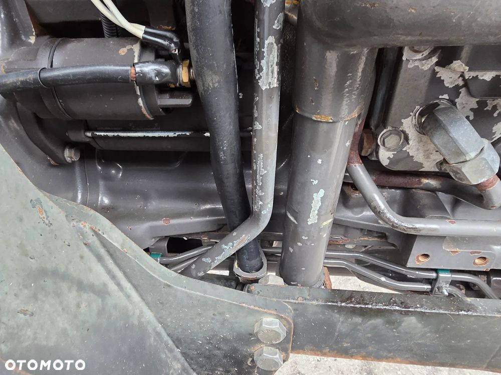 Renault Ceres 335 - 13