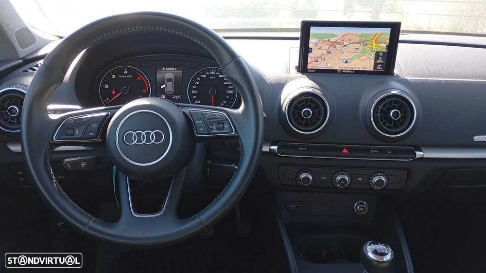 Audi A3 Sportback 30 TDI Design - 19