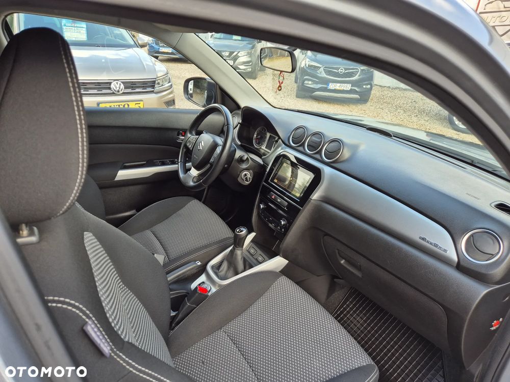 Suzuki Vitara 1.6 Premium 4WD - 18