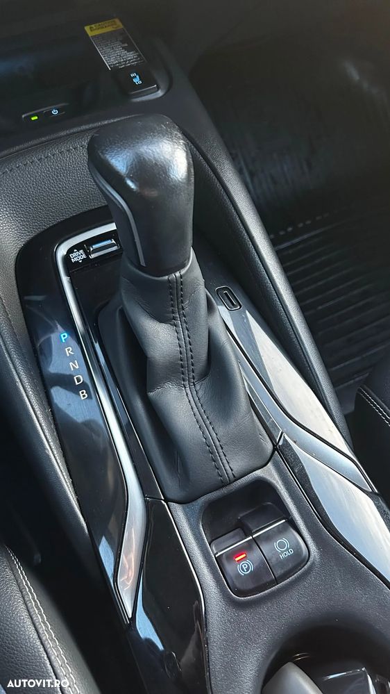 Toyota Corolla 1.8 HSD Exclusive interior Negru - 11