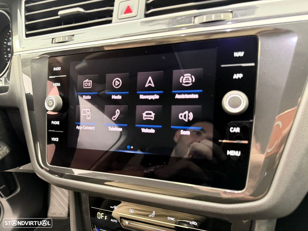 VW Tiguan 1.5 TSI Confortline - 14