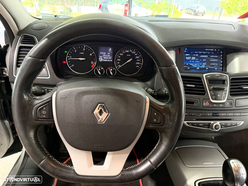 Renault Laguna 2.0 dCi Dynamique S - 10