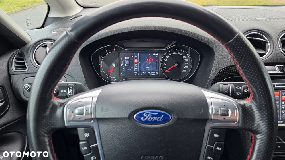 Ford S-Max - 28