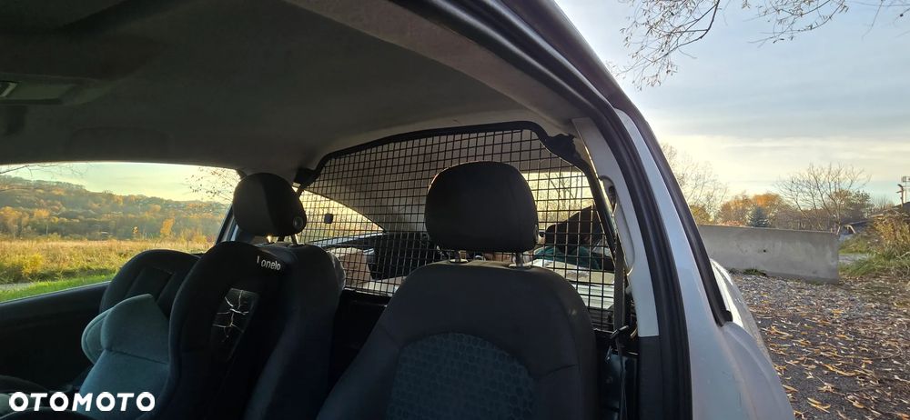 Opel Corsa E VAN - 7