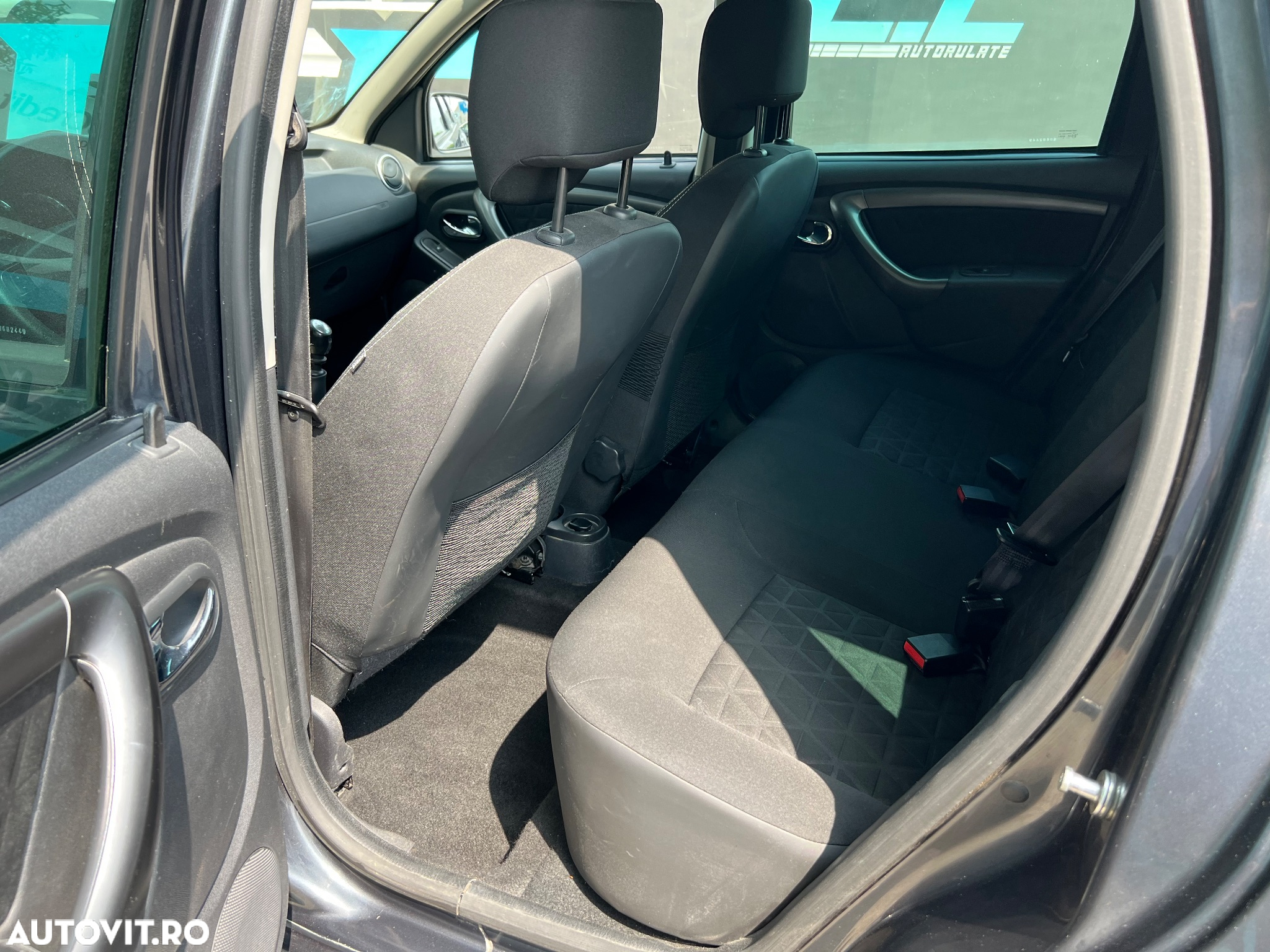 Dacia Duster 1.5 dCi 4x4 Prestige - 13