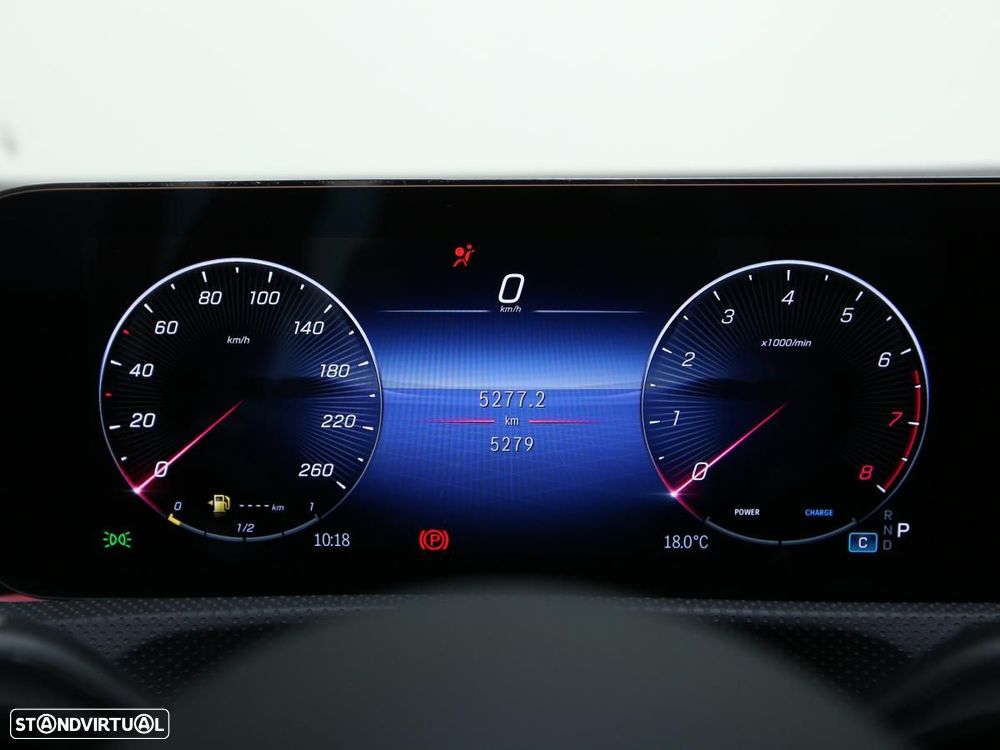 Mercedes-Benz A 180 Limousine 7G-DCT AMG Line - 20