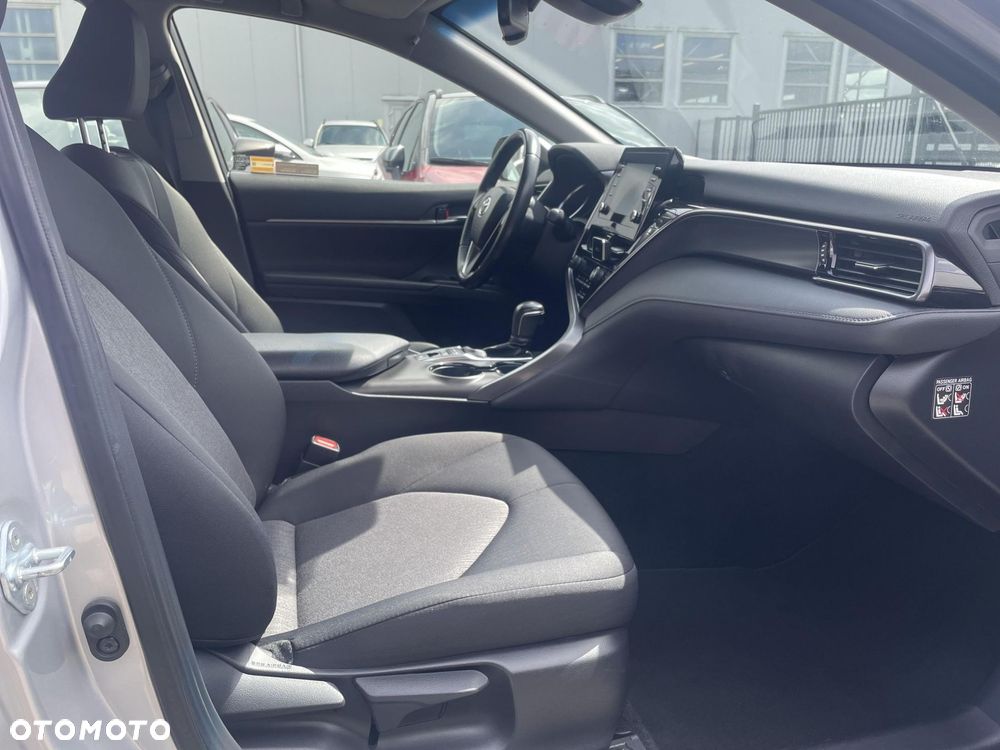 Toyota Camry 2.5 Hybrid Comfort CVT - 19