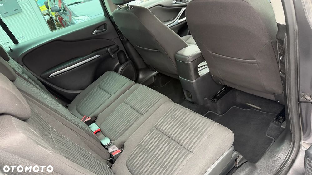 Opel Zafira - 25