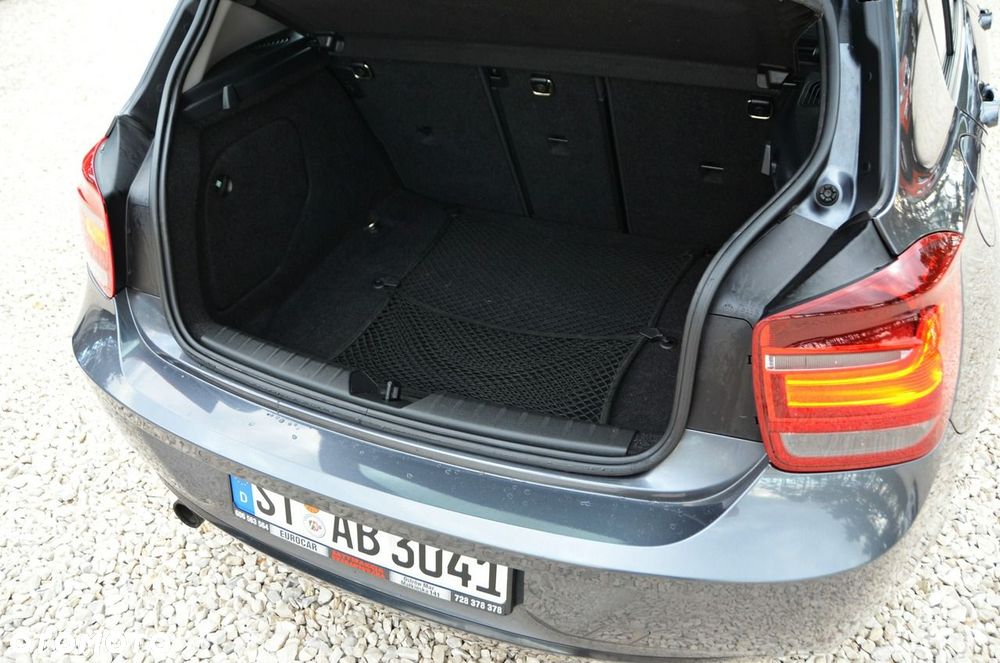 BMW Seria 1 - 32