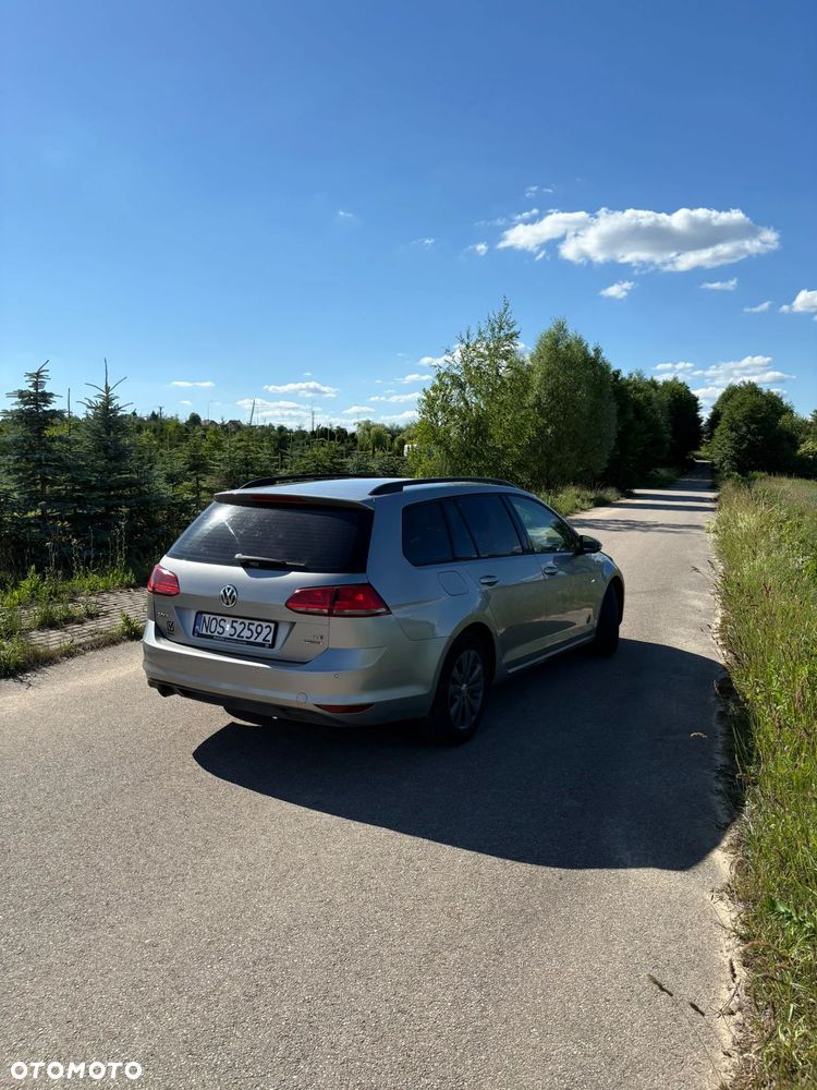 Volkswagen Golf 1.6 TDI Comfortline - 4