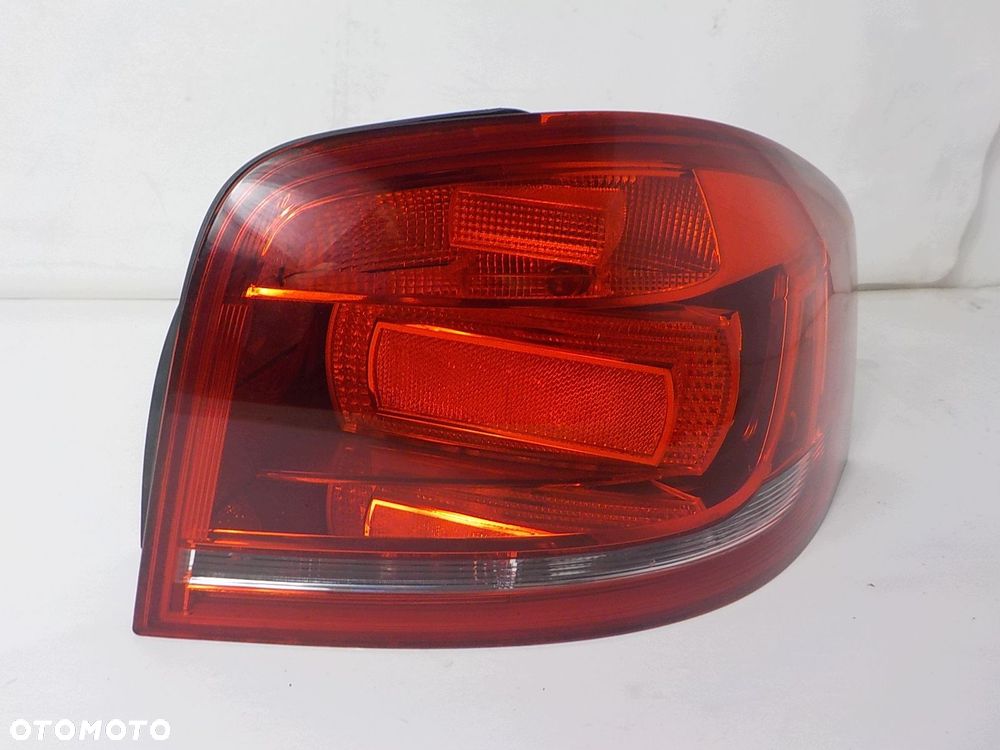 AUDI A3 II 8P LIFT 3D LAMPA PRAWA TYŁ TYLNA UK 8P4945096E - 1