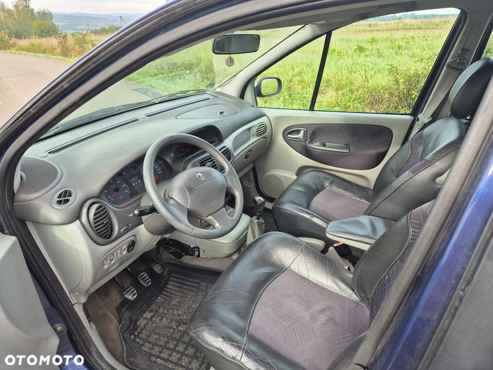 Renault Scenic 1.6 16V EXpression - 5