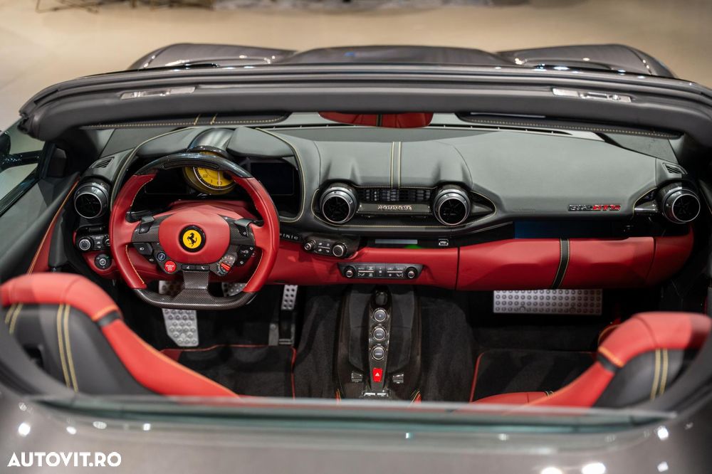 Ferrari 812 - 25