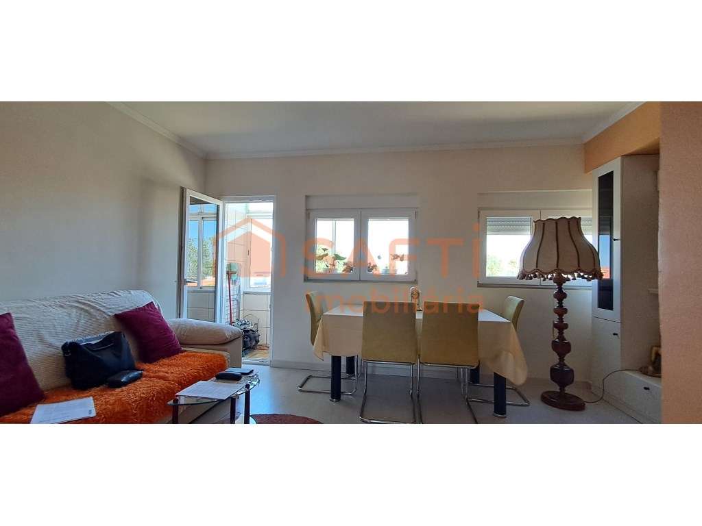 Apartamento T2, centro da Marinha Grande - Grande imagem: 3/24