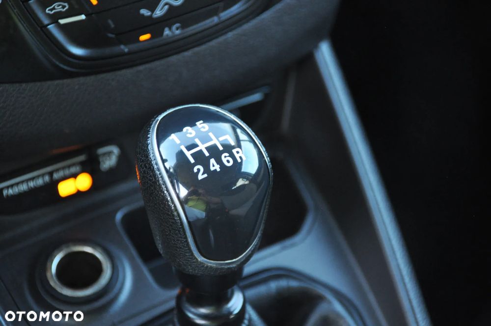 Ford Transit Courier Basis - 35