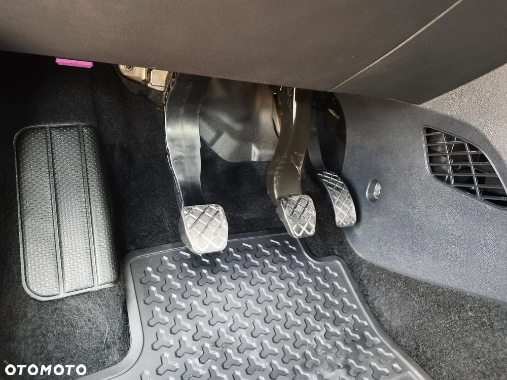 Volkswagen up! club - 21