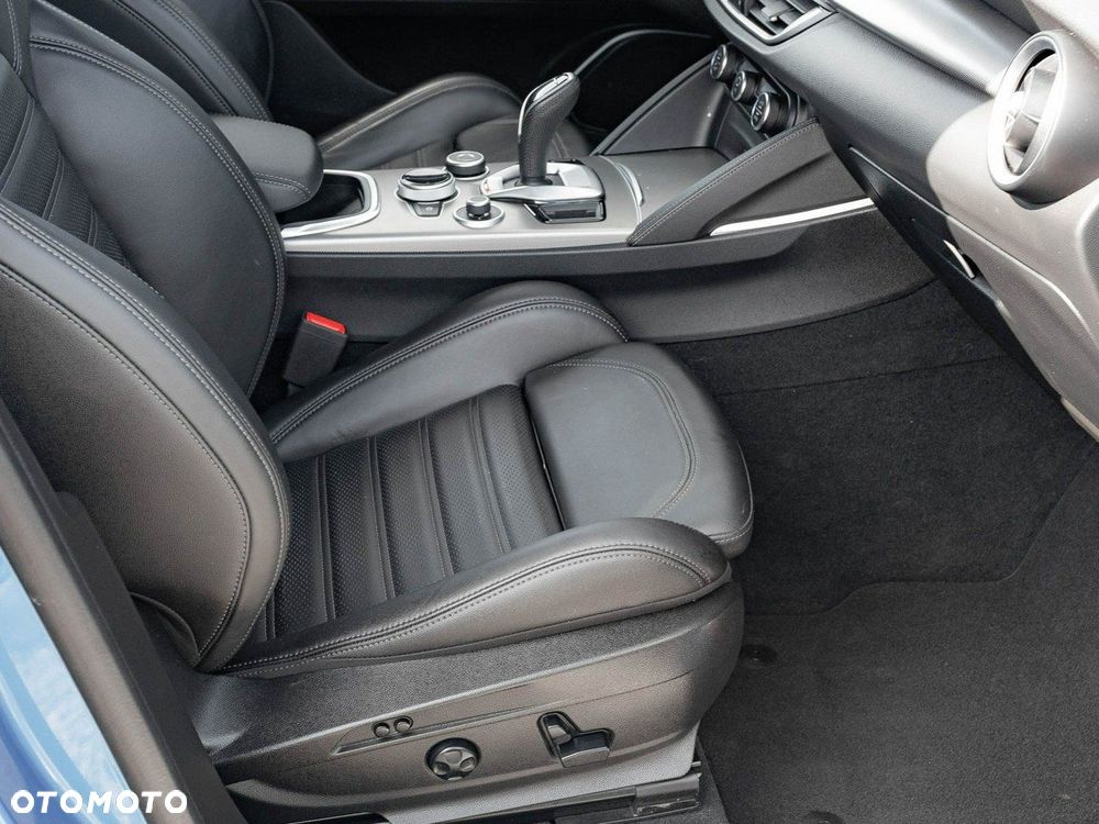 Alfa Romeo Stelvio 2.0 Turbo Veloce Q4 - 32