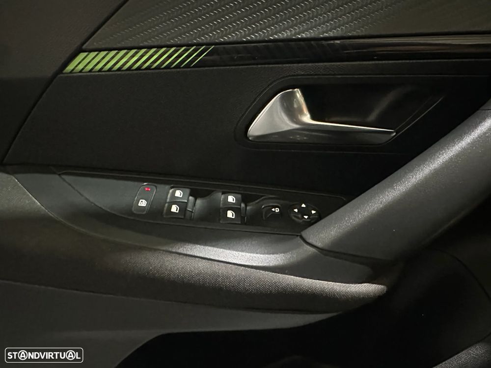 Peugeot 2008 1.2 PureTech Active - 11