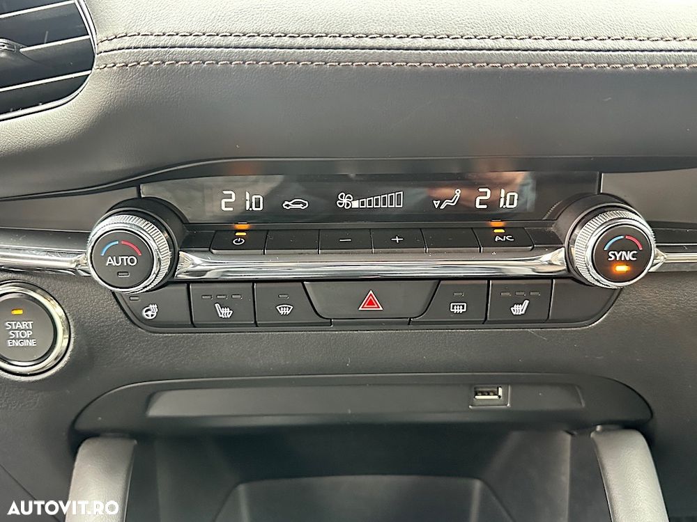 Mazda 3 e-Skyactiv G122 MHEV Exclusive-Line - 11