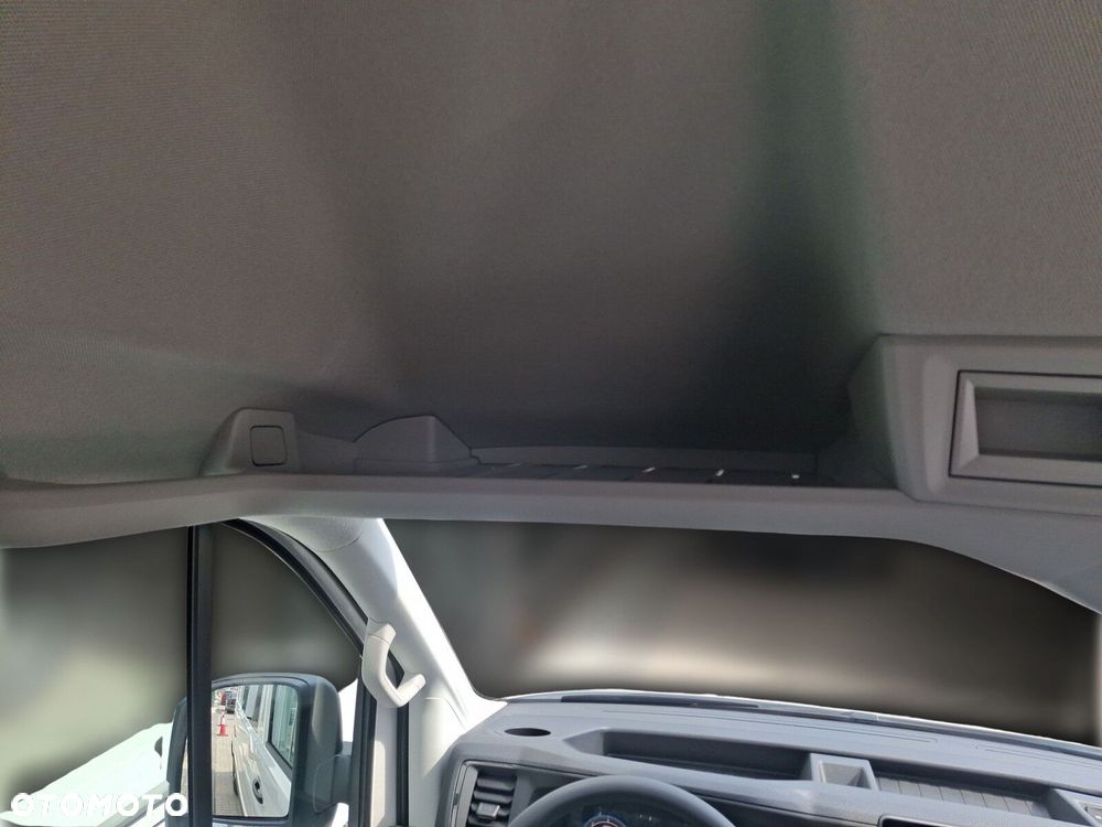 Volkswagen Crafter 2.0 TDI 177 KM Manual - 37
