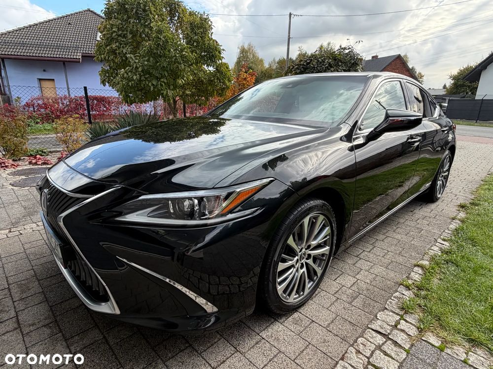 Lexus ES - 3
