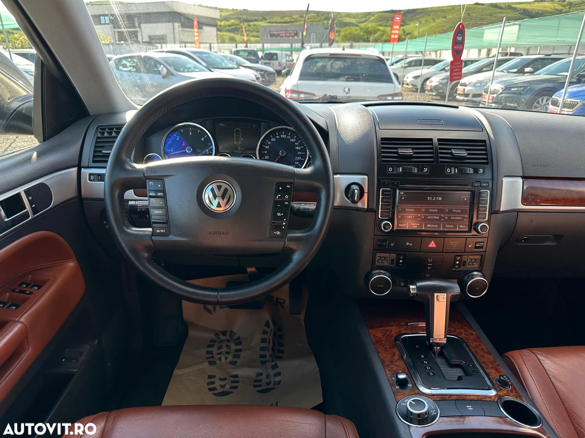 Volkswagen Touareg 3.0 V6 TDI DPF Tipt. Individual - 28