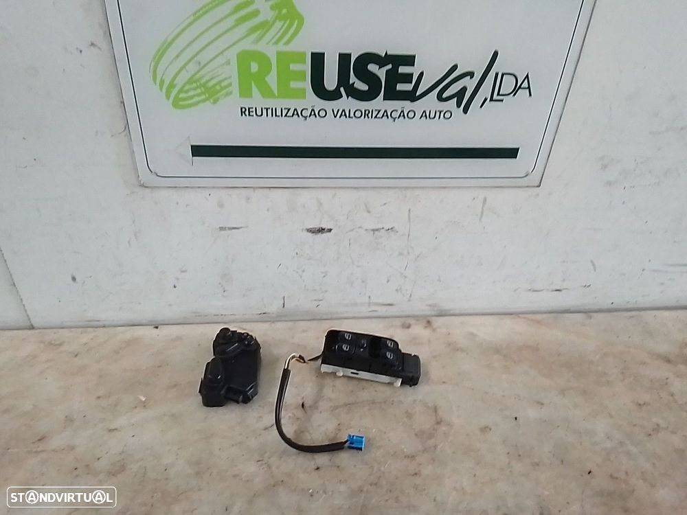 Interruptor Elevador Vidros/ Regulação Espelhos Mercedes-Benz C-Class - 1