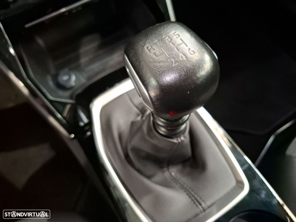 Peugeot 2008 1.5 BlueHDi Allure - 19