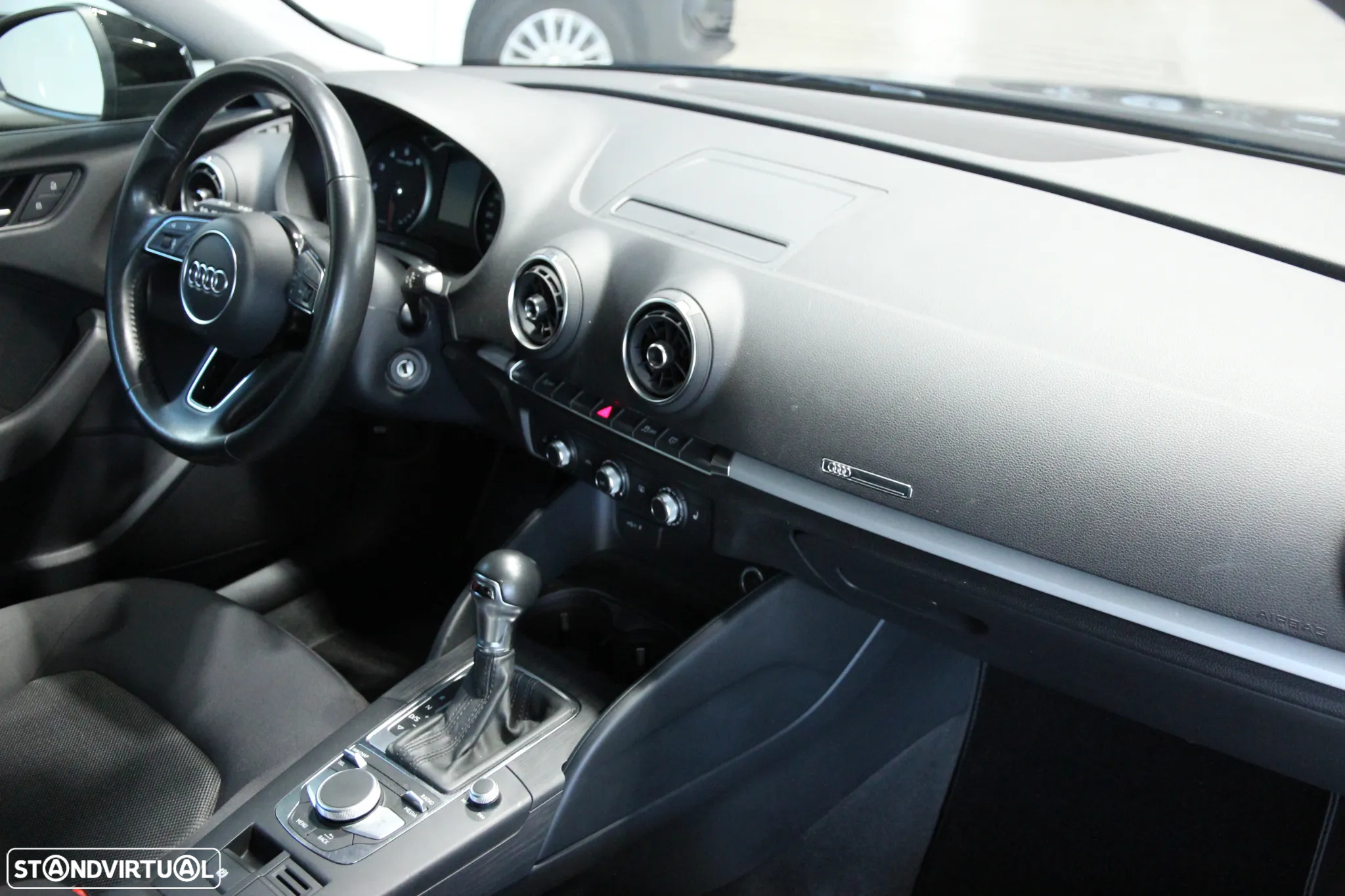 Audi A3 Sportback 30 TFSI S tronic - 8