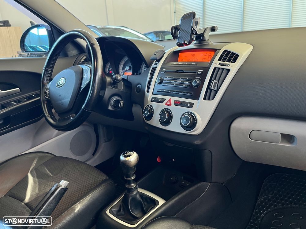 Kia Ceed SW 1.6 CRDi TX - 8