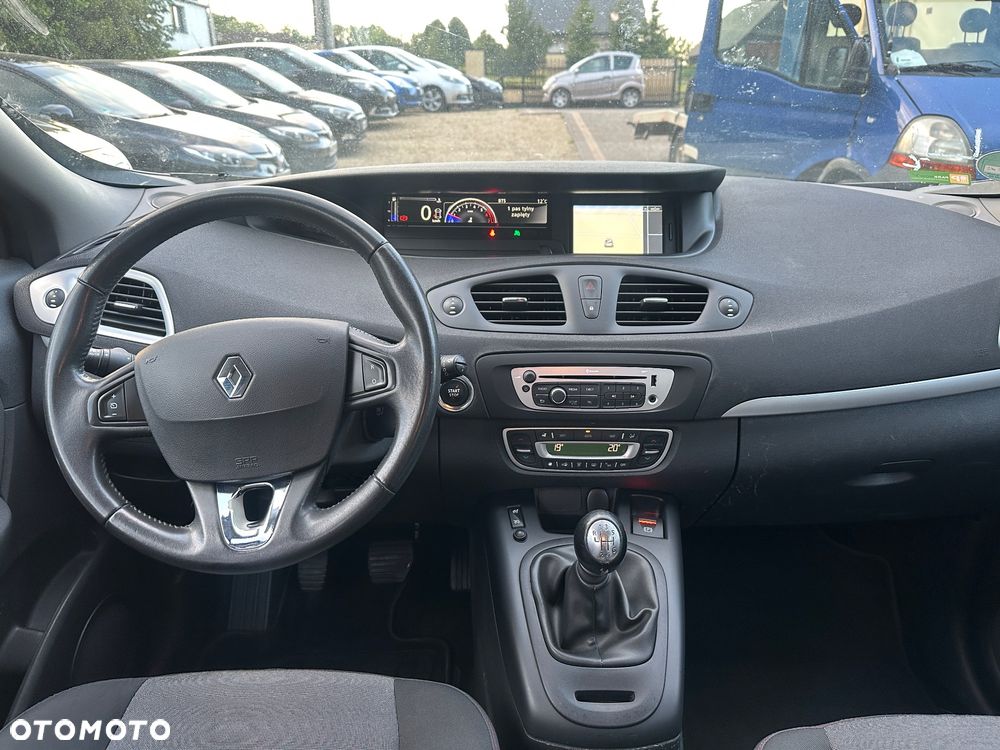 Renault Scenic 1.6 16V 110 Paris - 18
