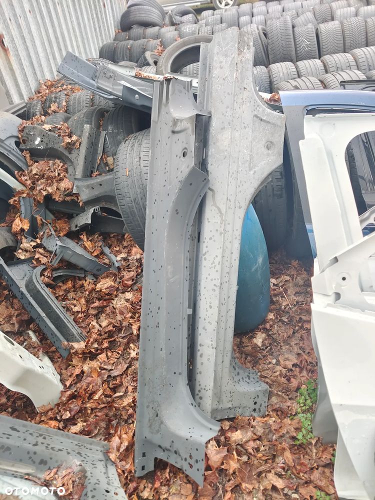 Słupek próg PRAWY Opel Astra IV J - 1