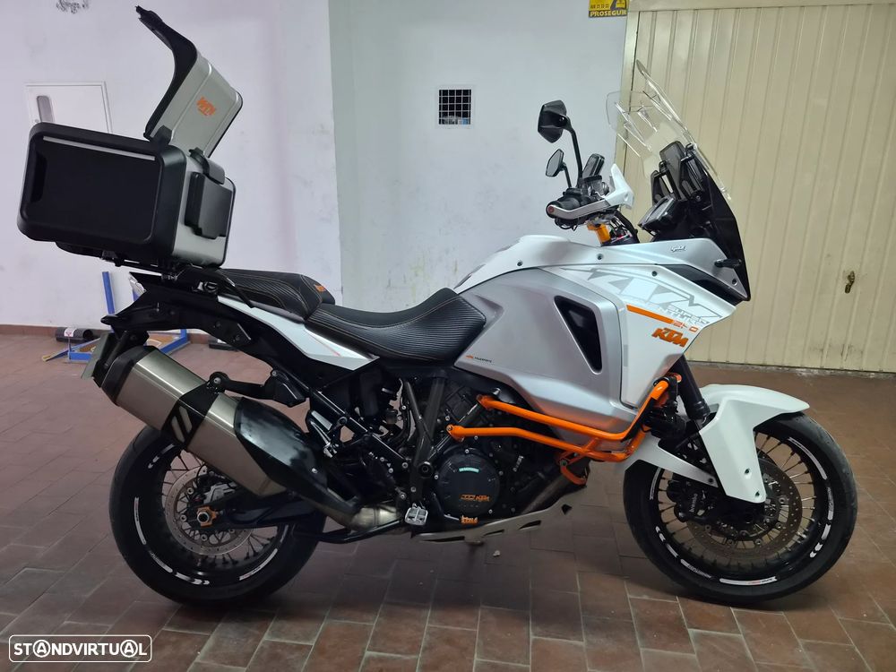 KTM 1290 Super Adventure - 4