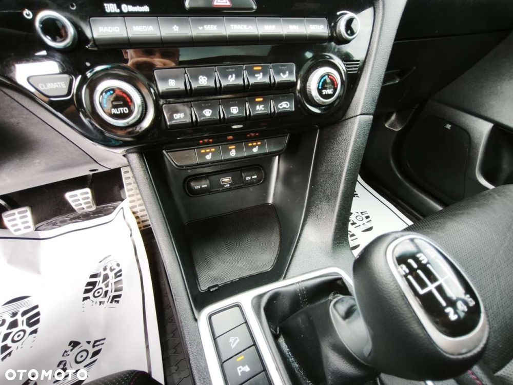 Kia Sportage - 12