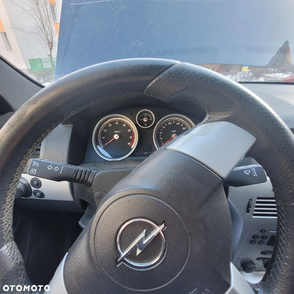 Opel Astra 2.0 T Sport - 15