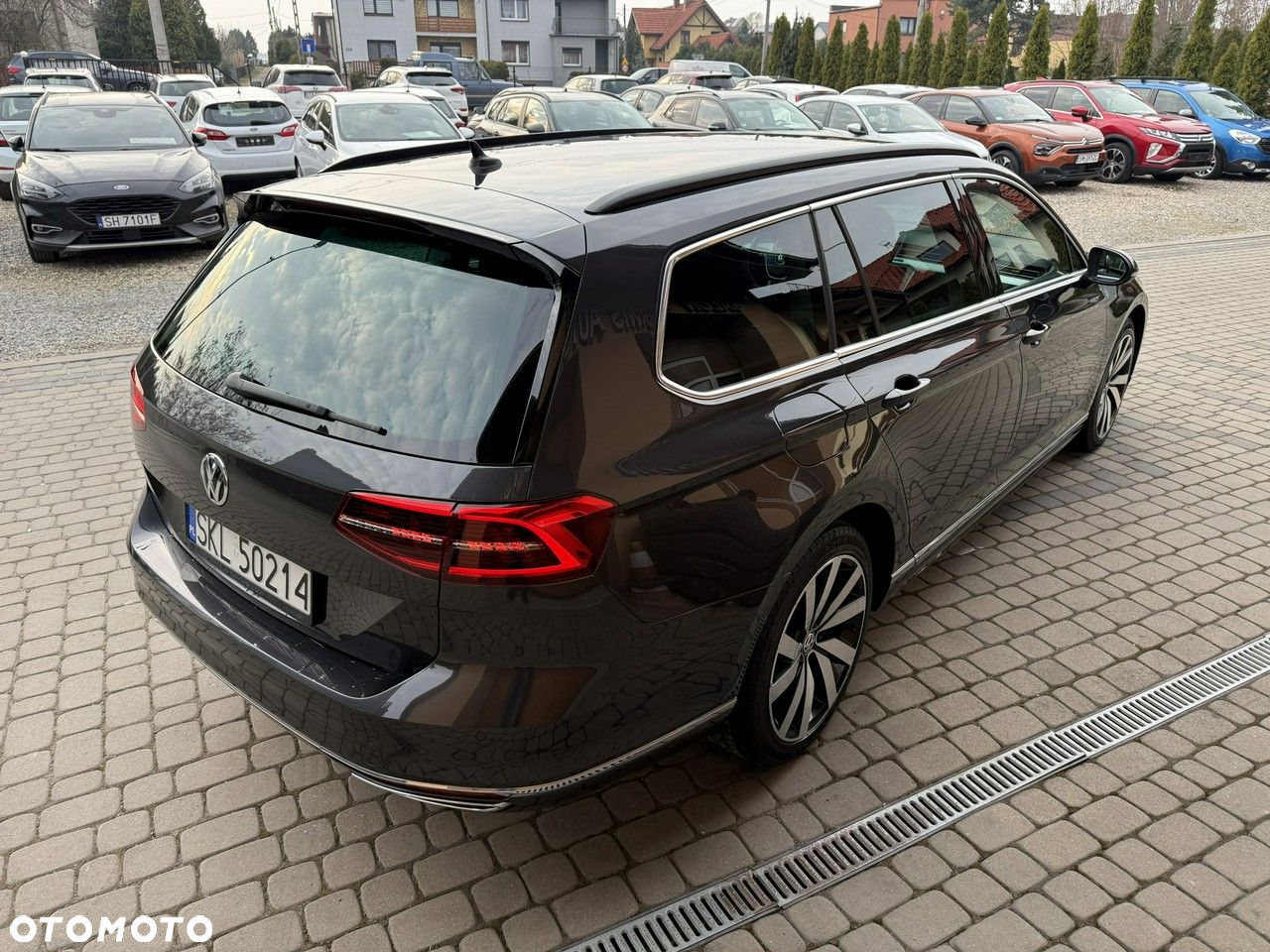 Volkswagen Passat Variant 1.6 TDI SCR DSG Comfortline - 5