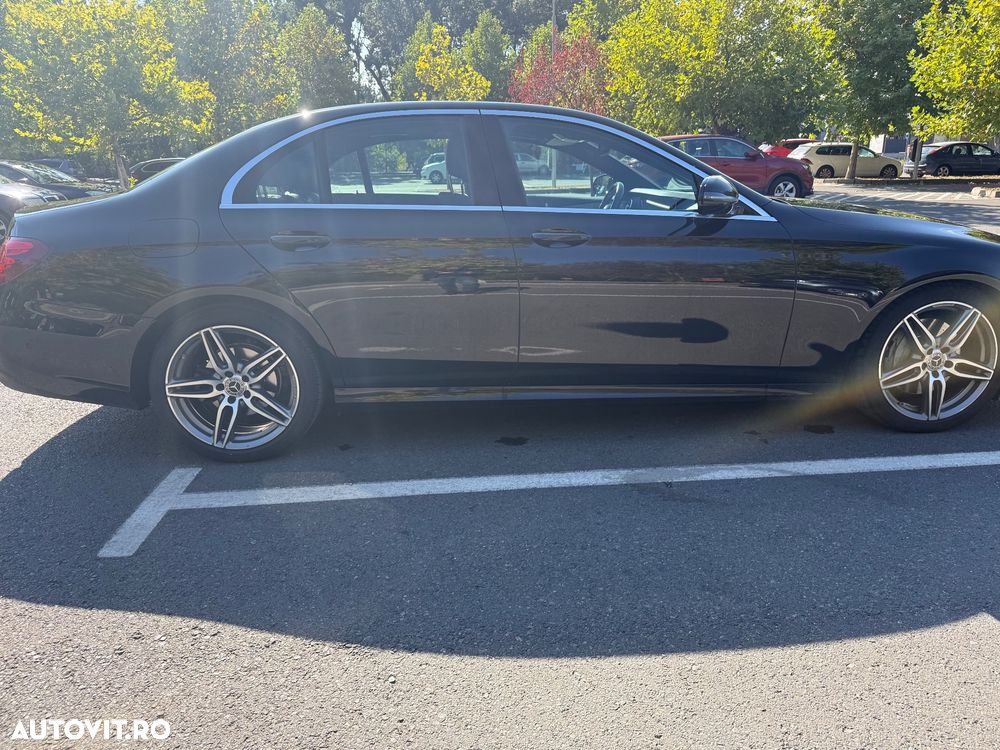 Mercedes-Benz E 220 d 4MATIC Aut. - 24