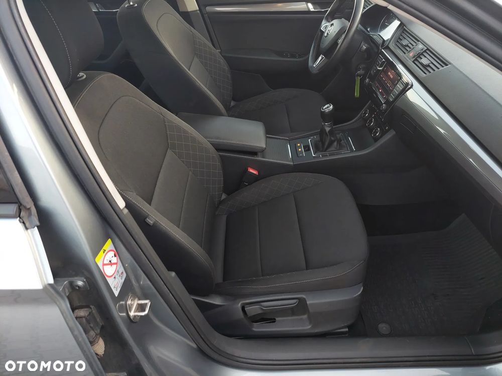 Skoda Superb 1.6 TDI Active - 29