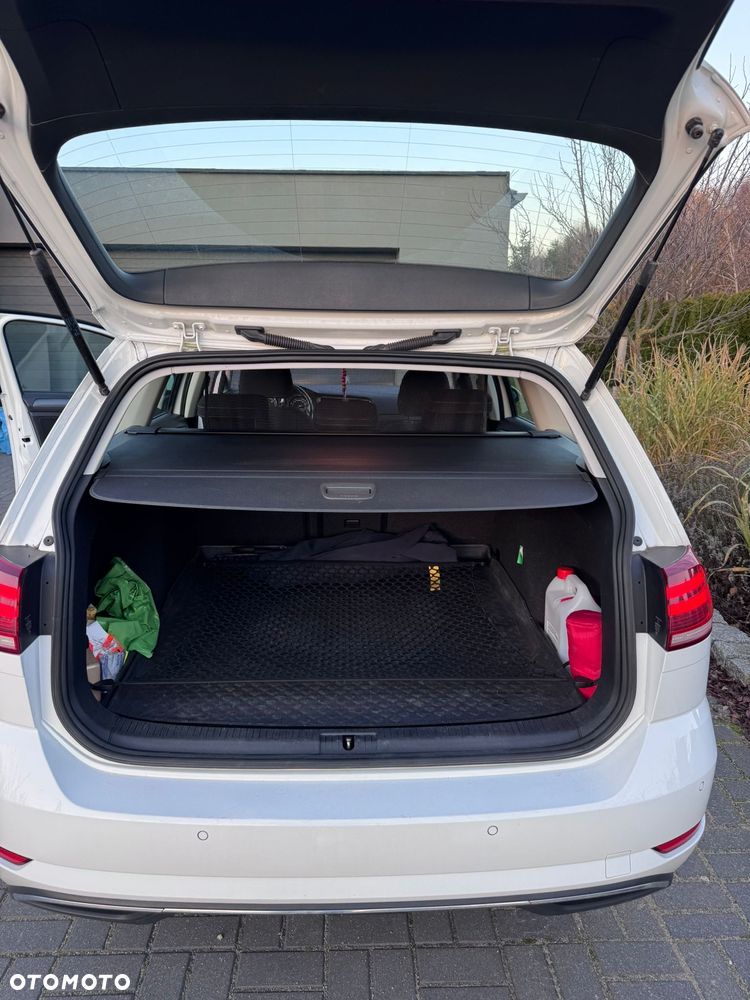 Volkswagen Golf 1.6 TDI SCR DSG Comfortline - 9