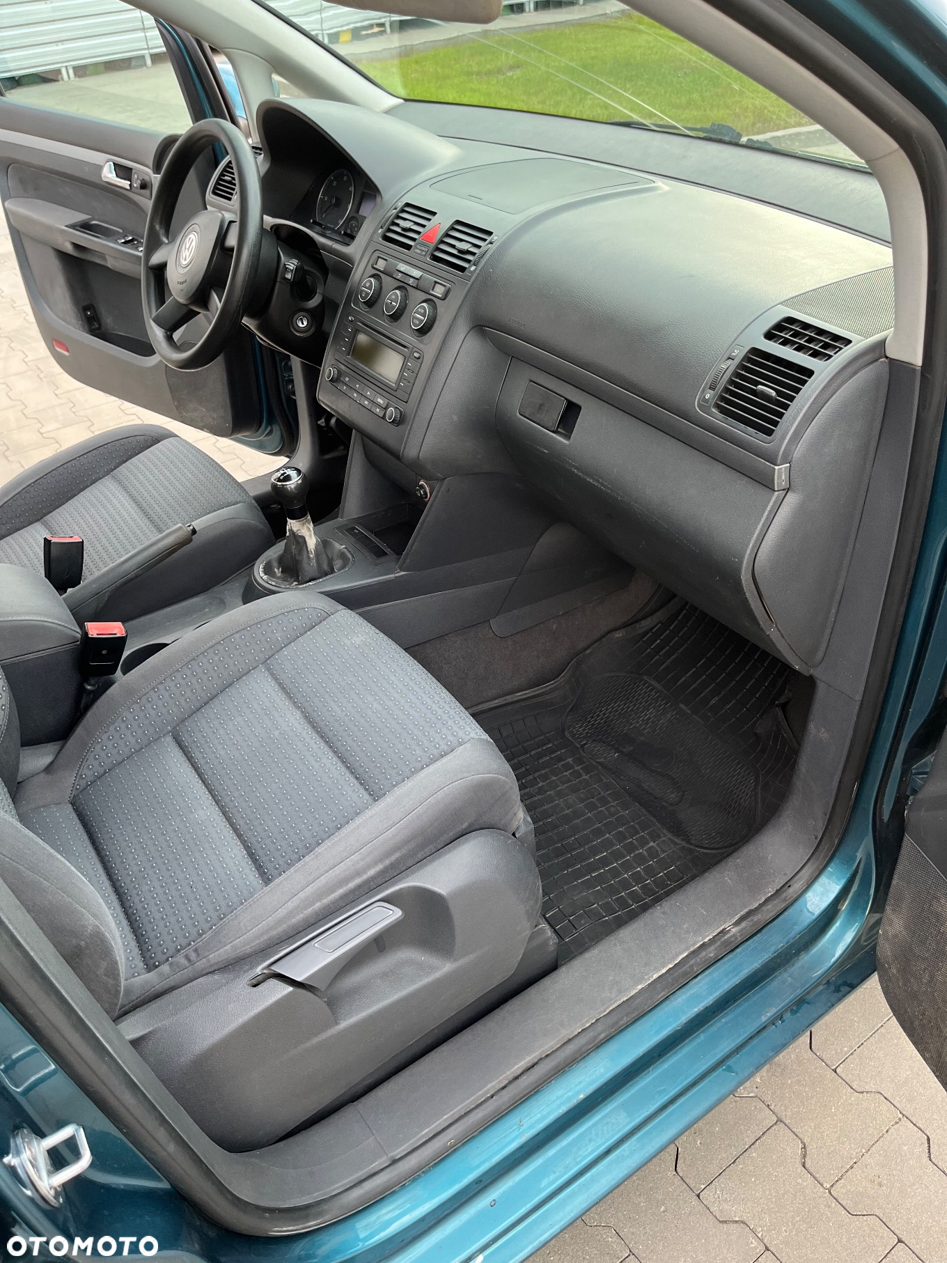 Volkswagen Touran 2.0 TDI Highline - 29