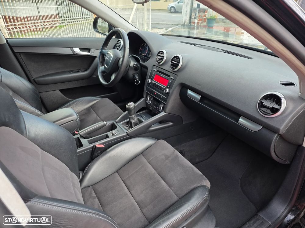 Audi A3 Sportback 2.0 TDi Sport - 5