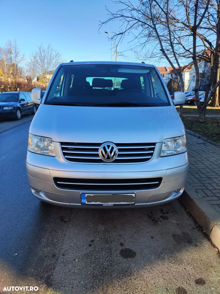 Volkswagen Caravelle - 1