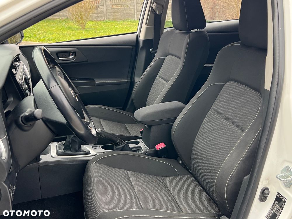 Toyota Auris 1.4 D-4D Life+ - 14
