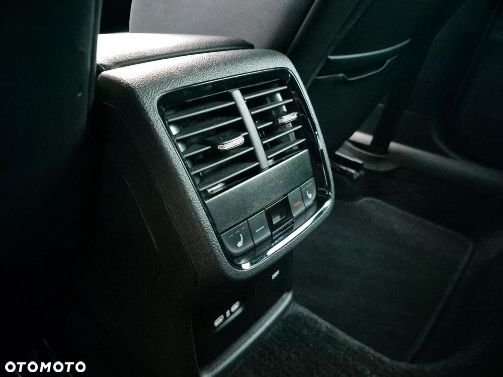 Skoda Octavia 2.0 TSI RS DSG - 16