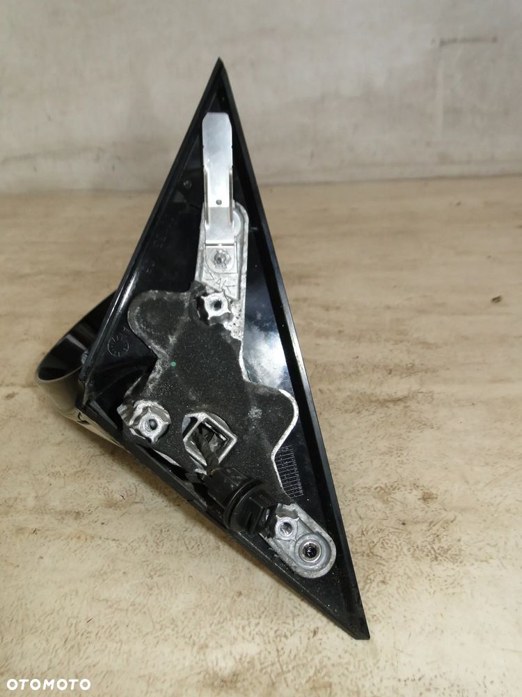 BMW 1 E81 E82 LIFT LUSTERKO LEWE 3 PIN EUROPA - 10