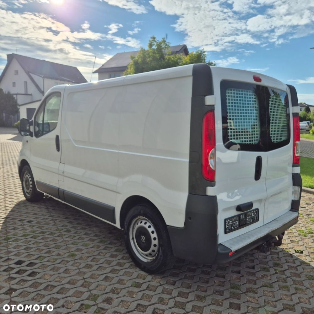 Opel Vivaro - 6