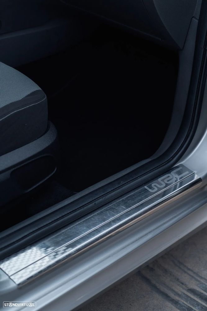 Ford Focus SW 1.6 TDCi Sport WRC - 24