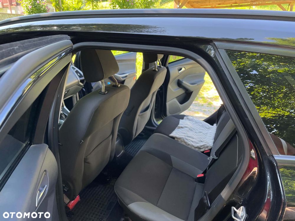 Ford Focus 1.6 EcoBoost Trend - 11